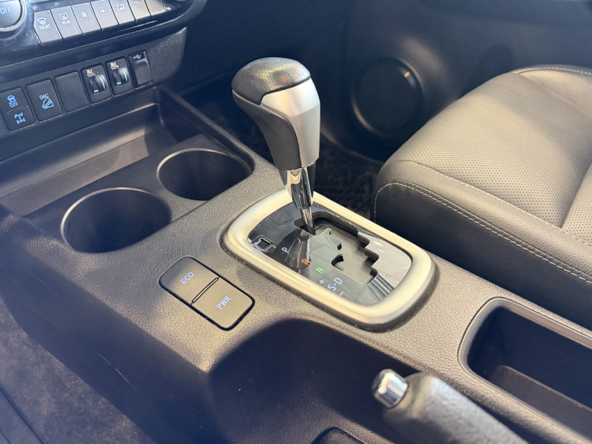 toyota hilux srx  20247