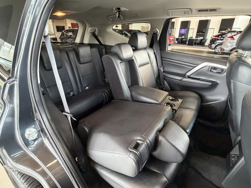 mitsubishi pajero sport hpe-s - 20212