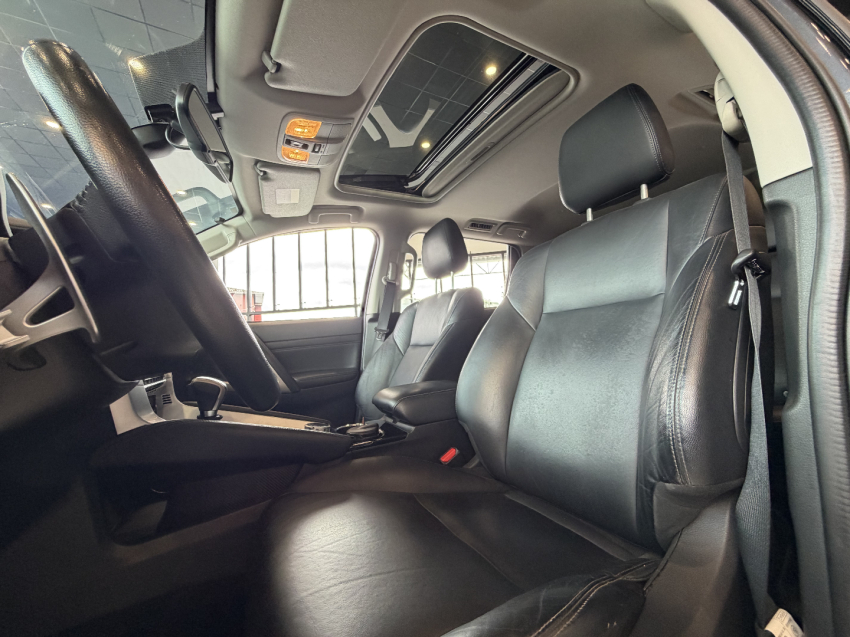 mitsubishi pajero sport hpe-s - 20214