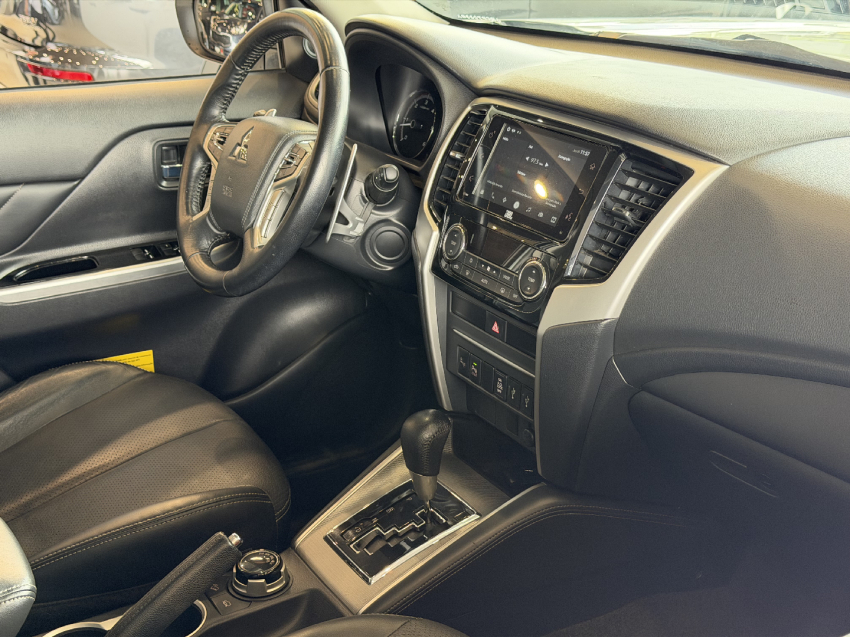 mitsubishi triton sport hpes - 20245