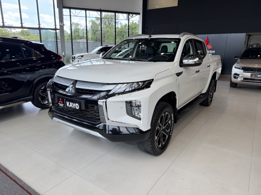 mitsubishi triton sport hpes - 2024