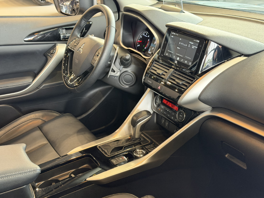 mitsubishi eclipse cross hpe-s awc - 20255