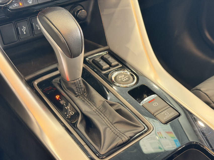 mitsubishi eclipse cross hpe-s awc - 20256