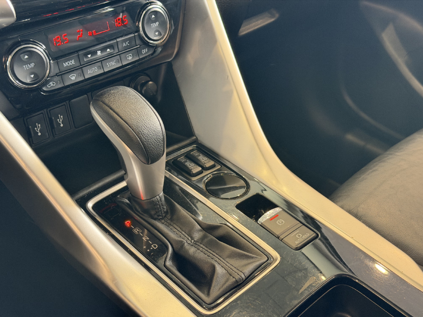 mitsubishi eclipse cross hpe - 20226