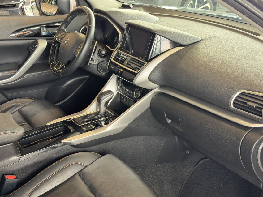 mitsubishi eclipse cross hpe - 20223