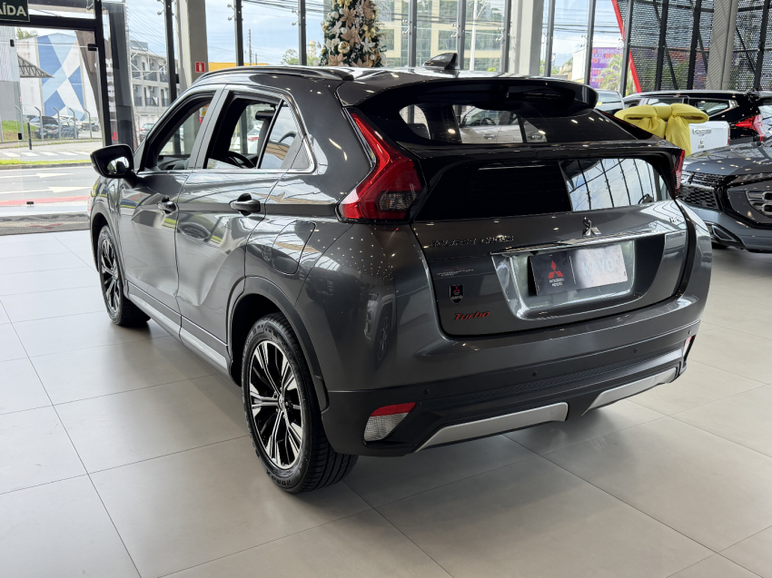 mitsubishi eclipse cross hpe - 20221