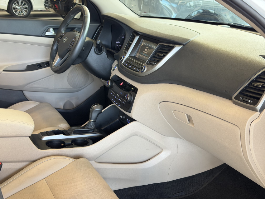 hyundai tucson gls turbo - 20212