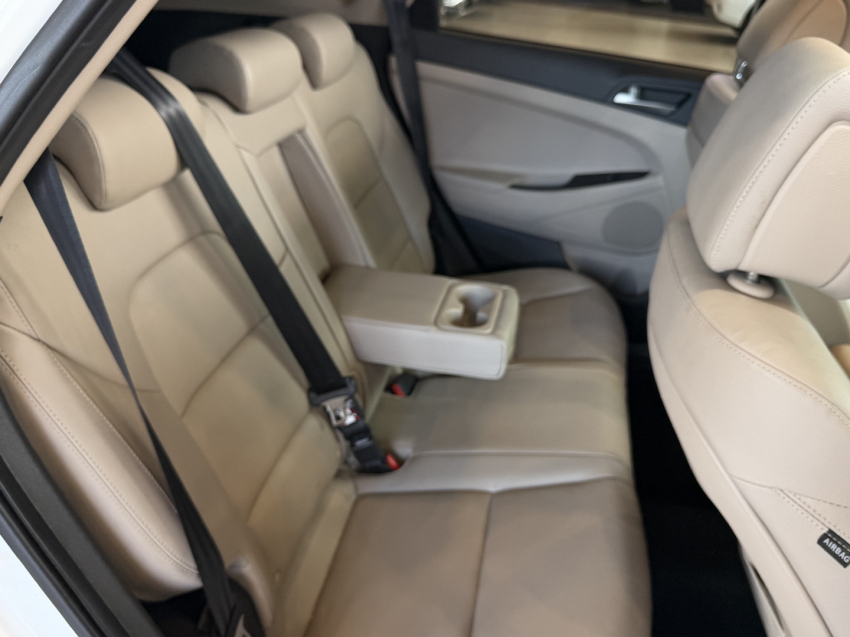 hyundai tucson gls turbo - 20215