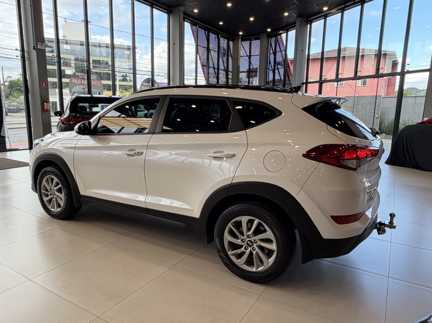 hyundai tucson gls turbo - 20211