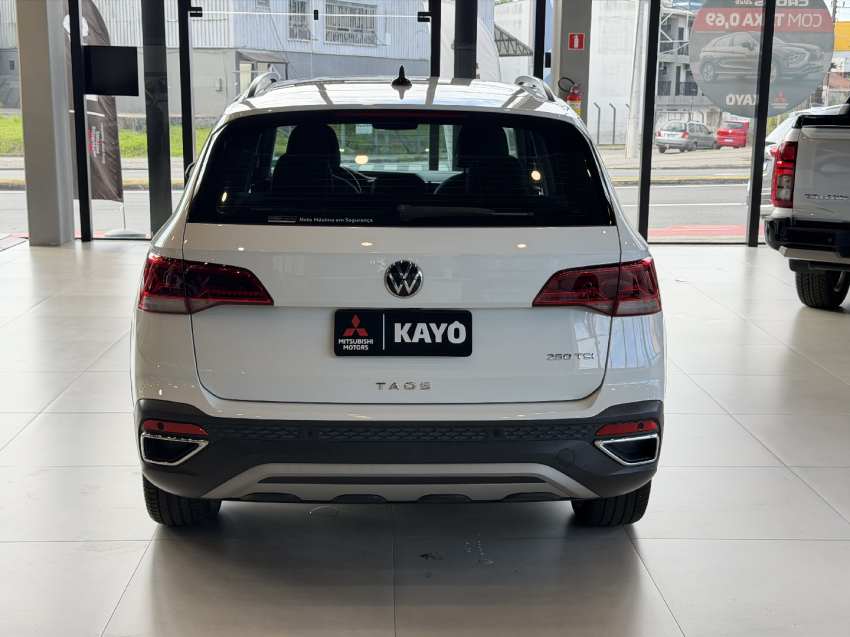 volkswagen taos comfortline - 202312