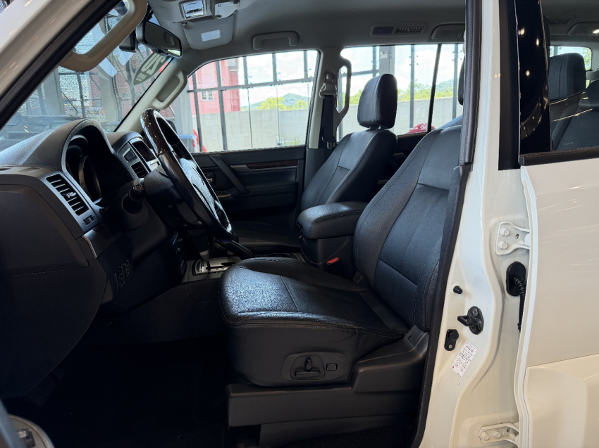 mitsubishi pajero full hpe - 20204