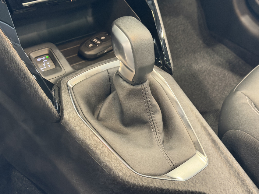 peugeot 208 griffe - 20236