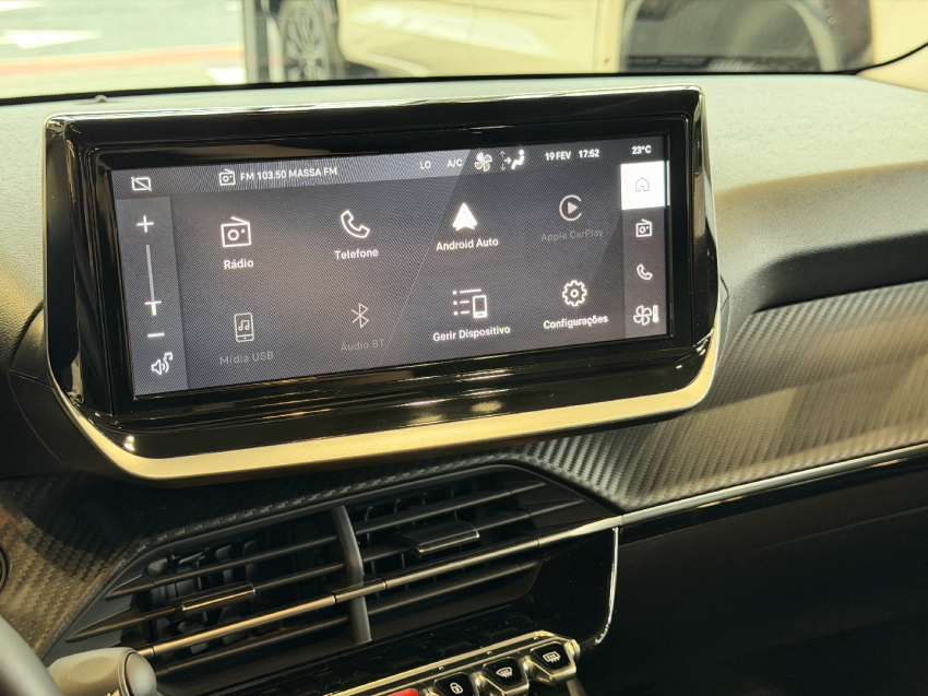 peugeot 208 griffe - 20237