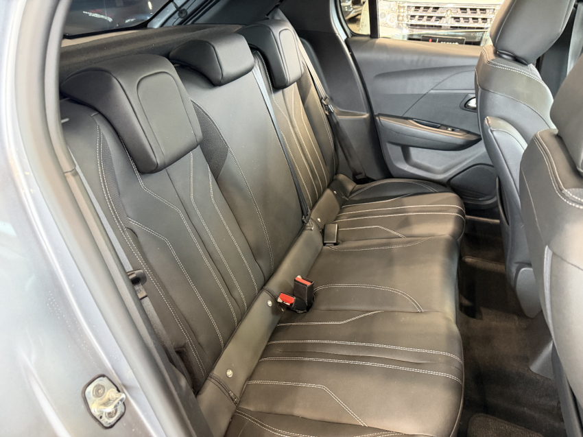peugeot 208 griffe - 20232