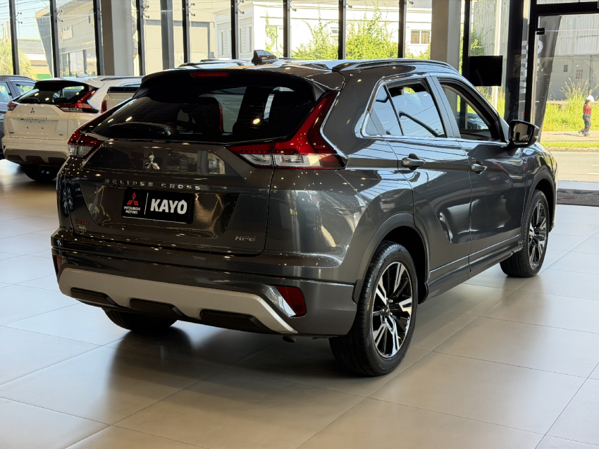 mitsubishi eclipse cross hpe - 202410