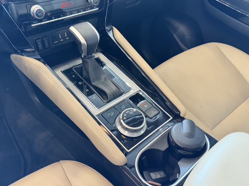 mitsubishi pajero sport legend - 20245