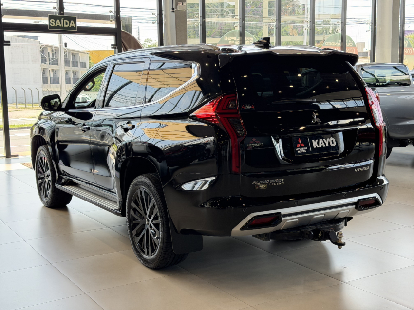 mitsubishi pajero sport legend - 20241