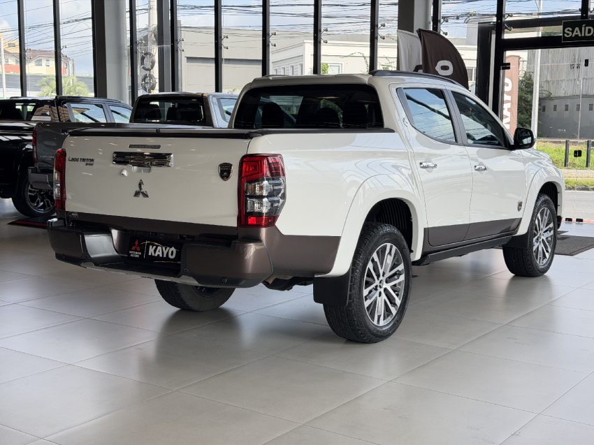 mitsubishi triton terra - 202513