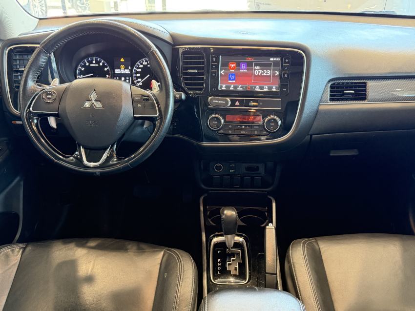 mitsubishi outlander 2.0 hpe 7l - 20205