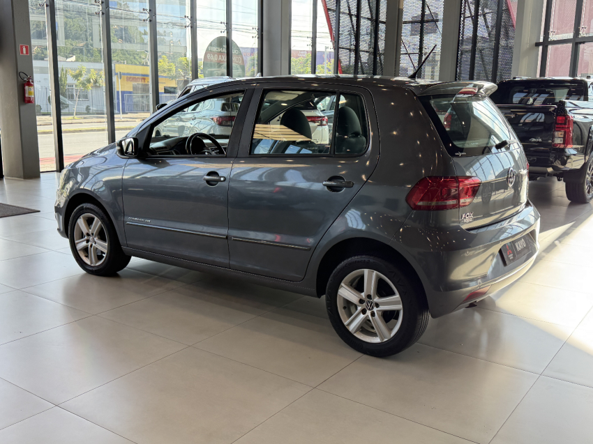vw fox confortline 1.6 4p - 20161