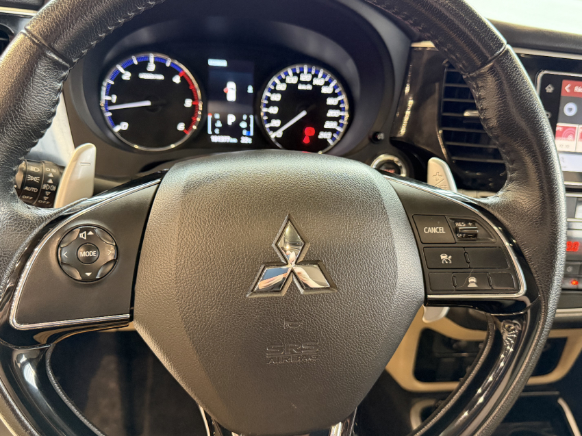 mitsubishi outlander 2.2 diesel - 20198