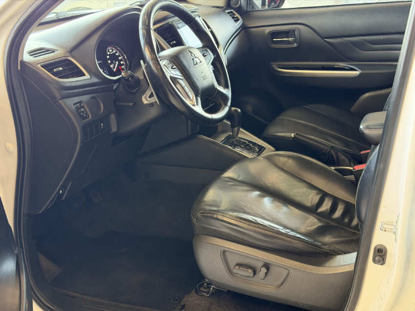 mitsubishi triton sport hpe - 20224