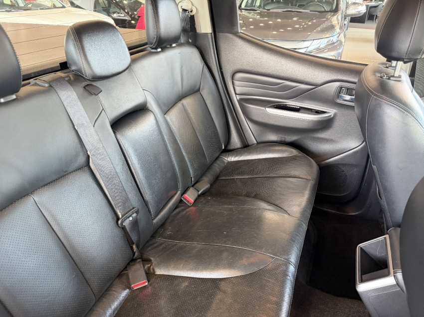 mitsubishi triton sport hpe - 20222