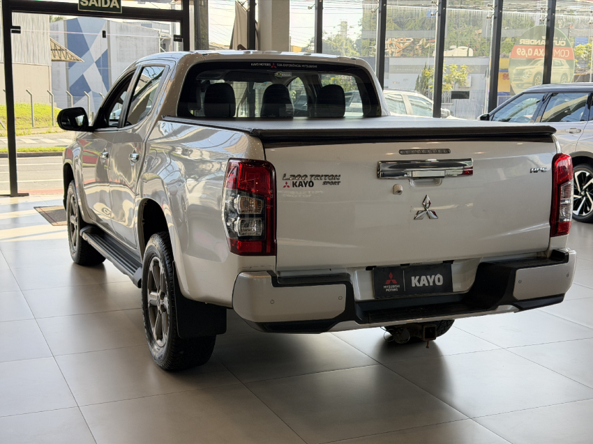 mitsubishi triton sport hpe - 20221
