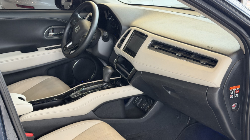 honda hr-v touring - 20215