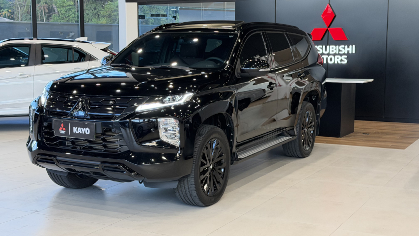 mitsubishi pajero sport legend black - 202511
