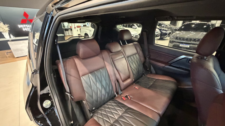 mitsubishi pajero sport legend black - 20252