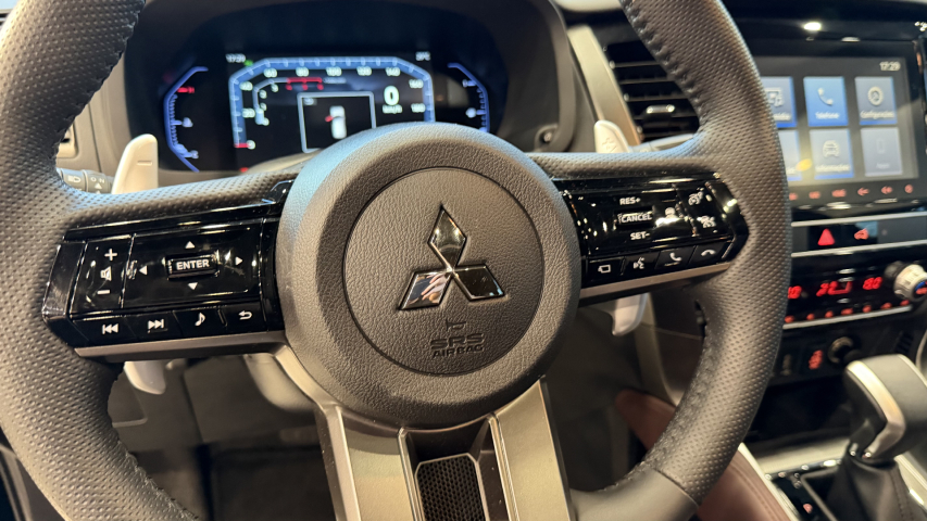 mitsubishi pajero sport legend black - 20258