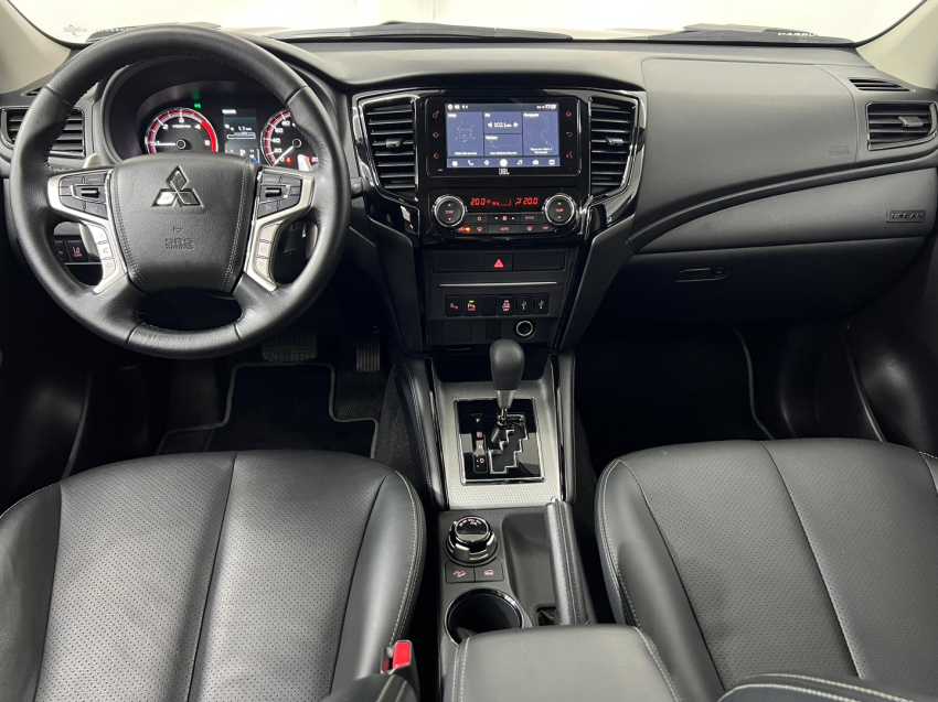 mitsubishi l200 triton 2.4 16v turbo diesel sport hpe-s urban cd 4p 4x4 automatico 20255