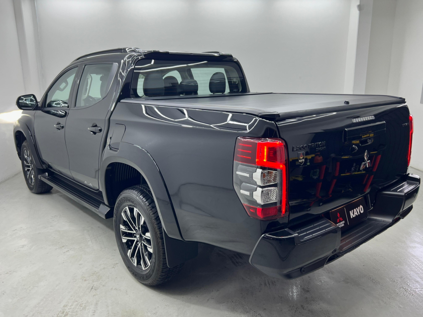 mitsubishi l200 triton 2.4 16v turbo diesel sport hpe-s urban cd 4p 4x4 automatico 20251