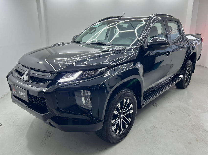 mitsubishi l200 triton 2.4 16v turbo diesel sport hpe-s urban cd 4p 4x4 automatico 20252