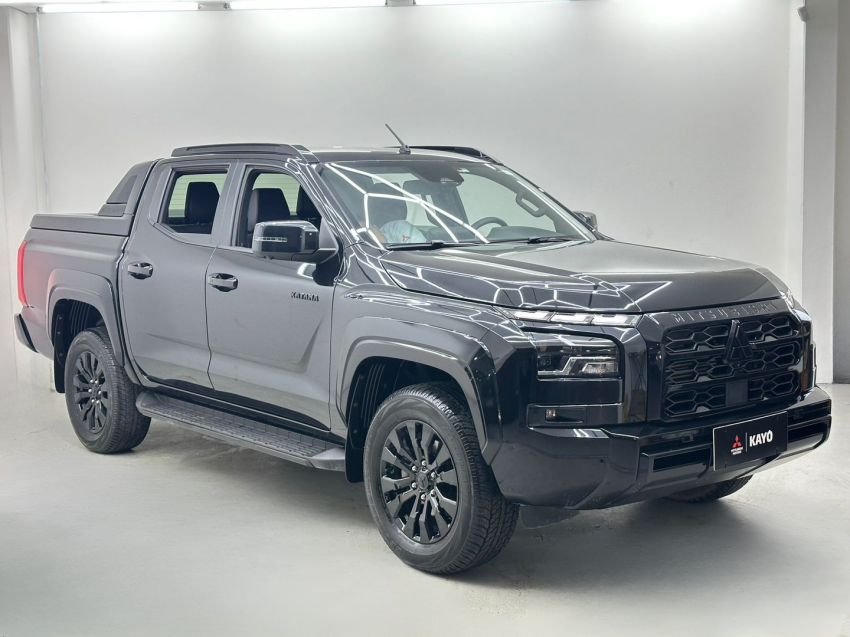 mitsubishi l200 triton 2.4 16v turbo diesel sport hpe-s urban cd 4p 4x4 automatico 2025