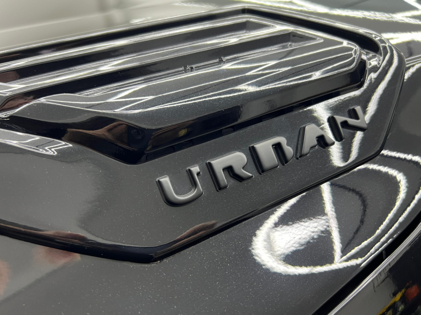 mitsubishi l200 triton 2.4 16v turbo diesel sport hpe-s urban cd 4p 4x4 automatico 20256