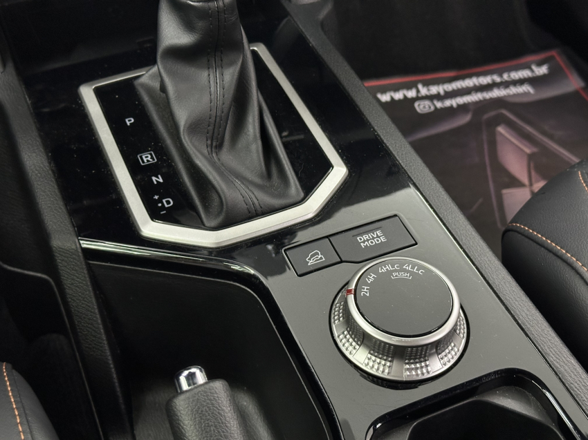 mitsubishi l200 triton 2.4 16v turbo diesel sport hpe-s urban cd 4p 4x4 automatico 202512