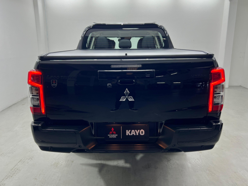 mitsubishi l200 triton 2.4 16v turbo diesel sport hpe-s urban cd 4p 4x4 automatico 202514