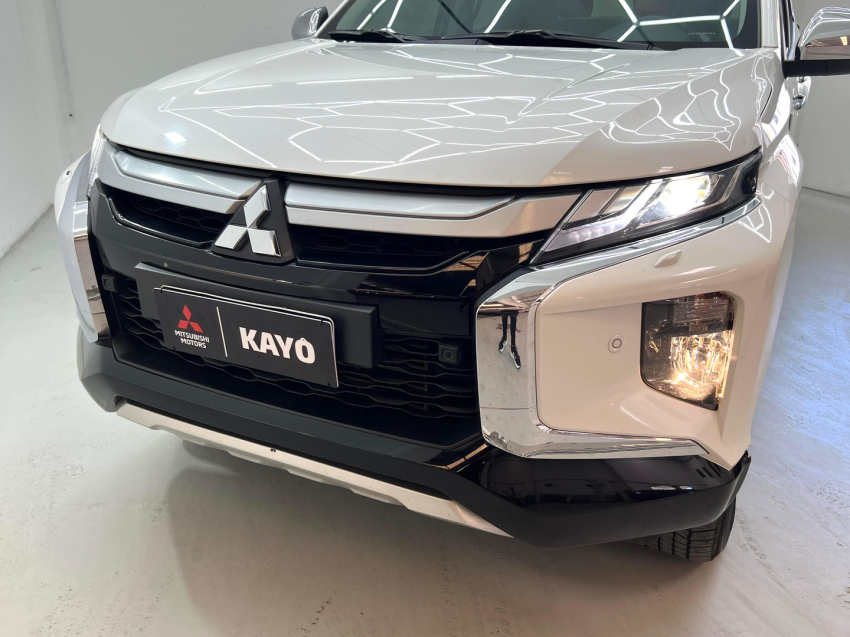 mitsubishi triton 2.4 biturbo diesel hpe-s 4x4 automatico 2.5 4p 20253