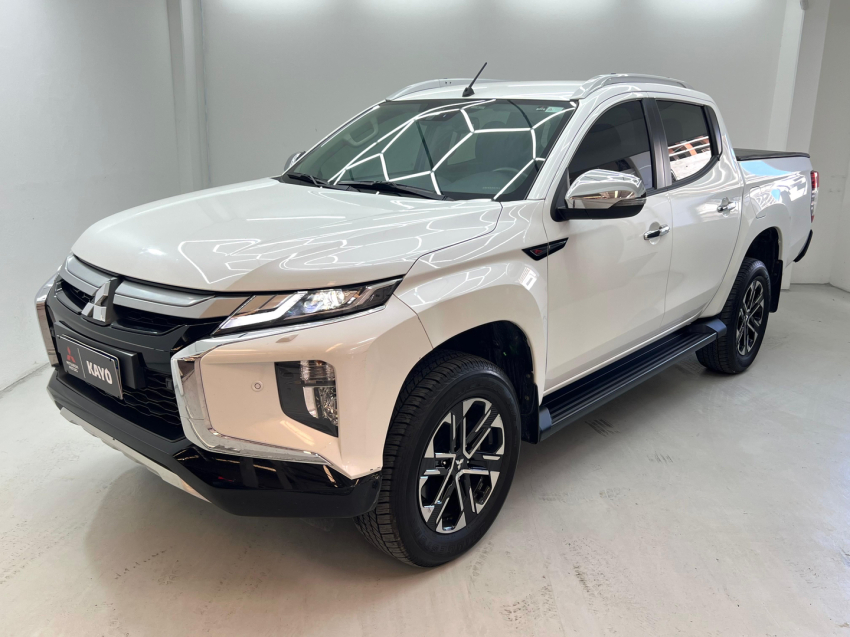 mitsubishi triton 2.4 biturbo diesel hpe-s 4x4 automatico 2.5 4p 20251