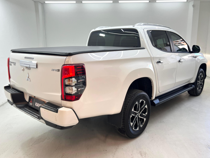 mitsubishi triton 2.4 biturbo diesel hpe-s 4x4 automatico 2.5 4p 20256