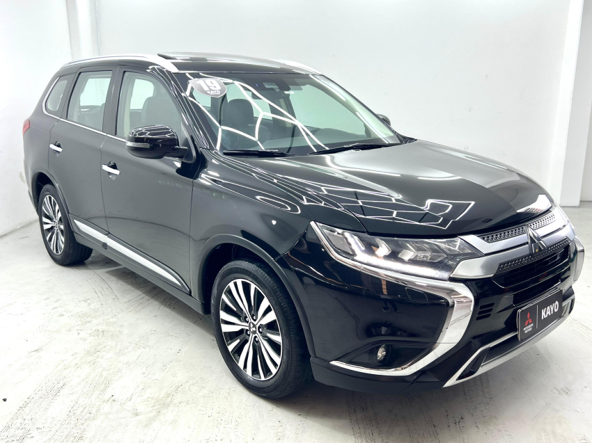 mitsubishi outlander 2.2 mivec di-d diesel hpe-s awd automatico 4p 2019