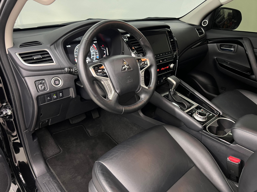 mitsubishi pajero sport 2.4 16v mivec turbo diesel legend awd automatico 3.2 4p 20248