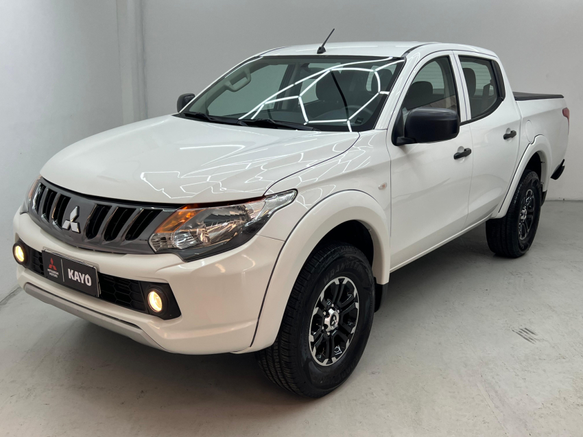 mitsubishi l200 triton 2.4 16v turbo diesel gls cd 4x4 automatico 4p 20231