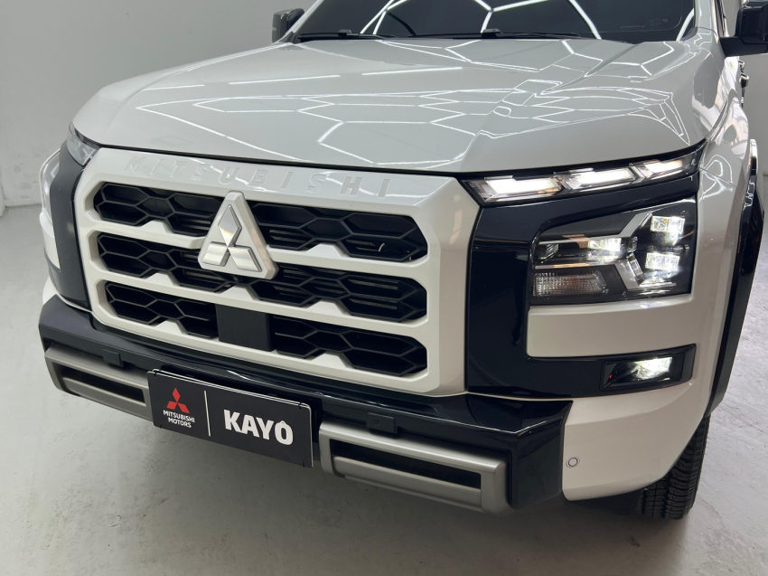 mitsubishi triton 2.4 biturbo diesel cd katana 4x4 automatico 4p 20263