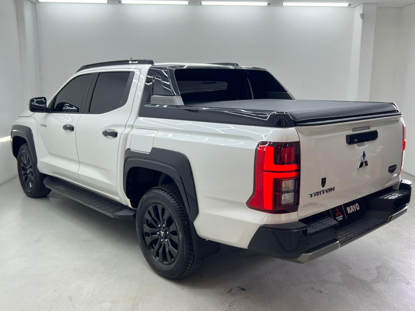 mitsubishi triton 2.4 biturbo diesel cd katana 4x4 automatico 4p 20265