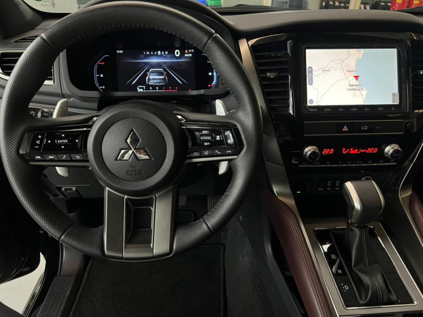 mitsubishi pajero sport 2.4 16v mivec turbo diesel legend black awd automatico 4p 202511