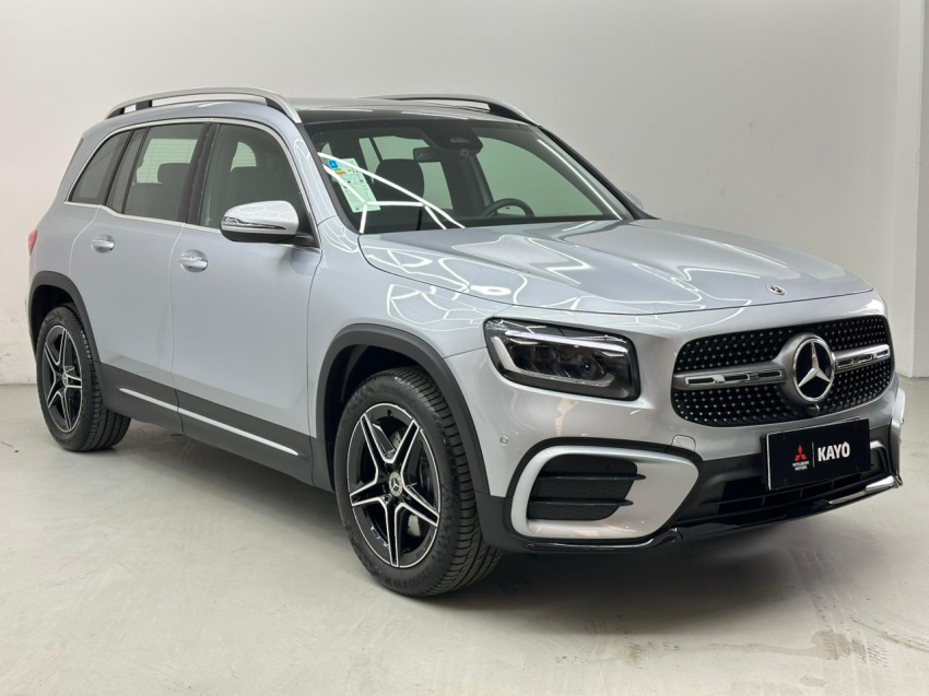 mercedes-benz glb 220 2.0 mhev amg line 4matic 8g-dct hibrido 4p automatico 2025