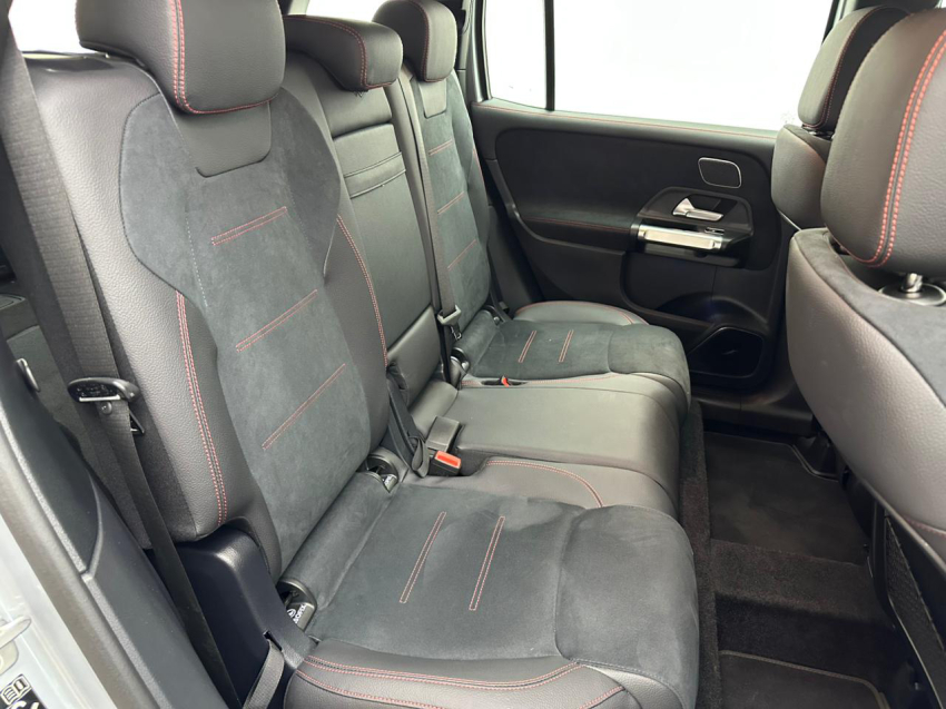 mercedes-benz glb 220 2.0 mhev amg line 4matic 8g-dct hibrido 4p automatico 202512